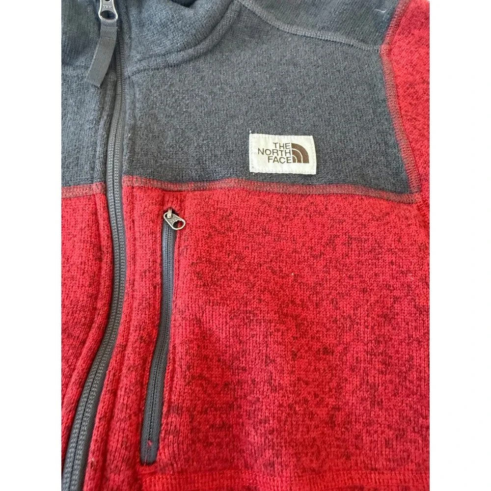The North Face Mens Gordon Lyons Sweater Fleece Jacket M Red Warm Cozy Gorpcore
